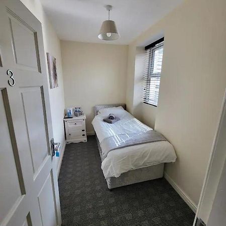 Dublin Packet - Single Room 3 Holyhead Ngoại thất bức ảnh